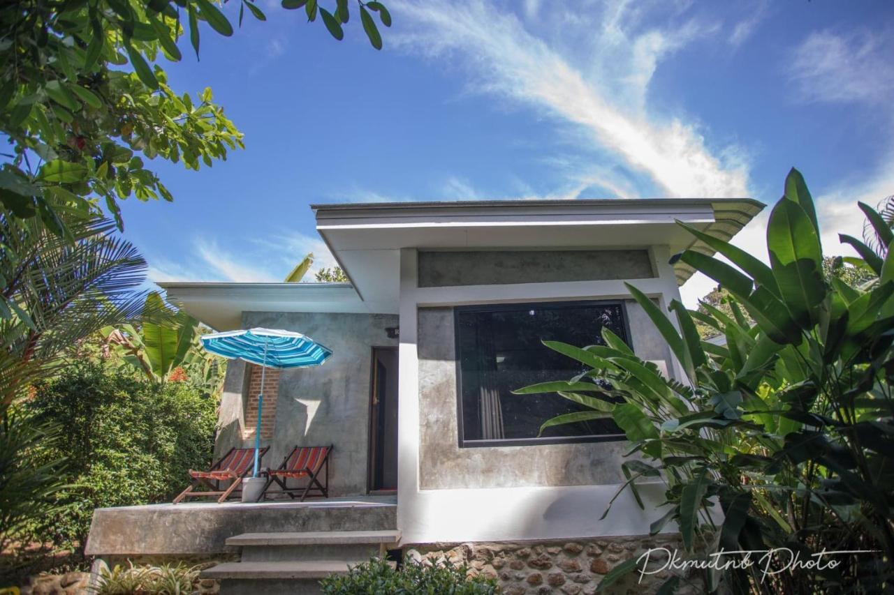 Hotel Sunshine On The Rock Ko Kut Exterior foto