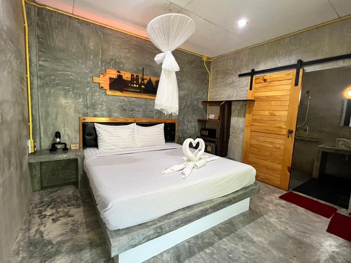 Hotel Sunshine On The Rock Ko Kut Exterior foto