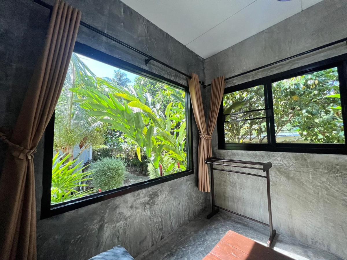 Hotel Sunshine On The Rock Ko Kut Exterior foto